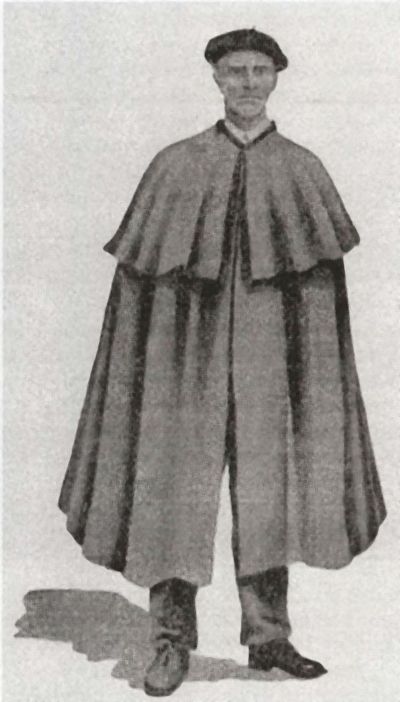 Capa de duelo. Sara (L), 1927. Dibujo de P. Garmendia. Fuente: Bulletin du Musée Basque. Tomo IV. Bayonne, 1927.