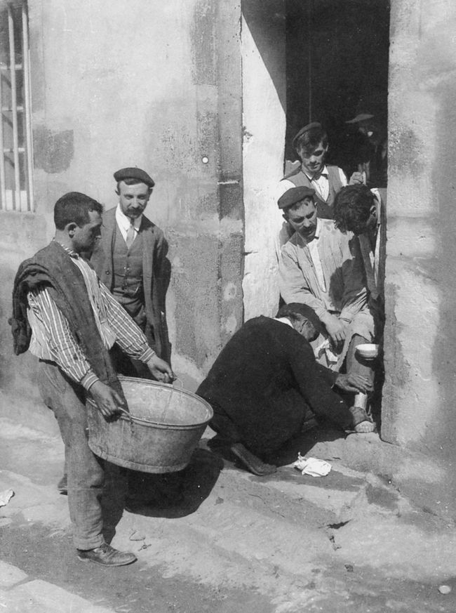 Zantiretu en Zeanuri (B), 1921. Fuente: Archivo Fotográfico Instituto Labayru. Felipe Manterola.