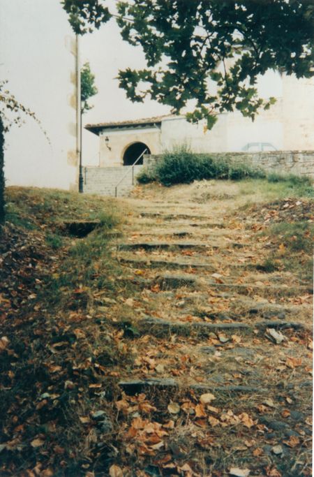 Guruzbidea. Antiguo camino mortuorio. Fuente: Karmele Goñi, Grupos Etniker Euskalerria.