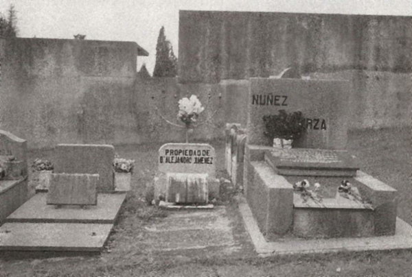 Antiguo cementerio civil. Derio (B). Fuente: Luis Manuel Peña, Grupos Etniker Euskalerria.