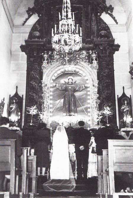 Basílica de San Martín de Loinaz. Beasain (G), 1960. Fuente: José Zufiaurre, Grupos Etniker Euskalerria.