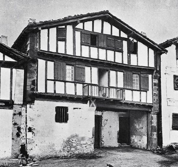 Casa Durruti. Ainhoa, 1929. Fuente: Yrizar, Joaquín de. Las casas vascas. San Sebastián: Librería Internacional, 1929, planchas XIX, XLI, XLVII y LXX.