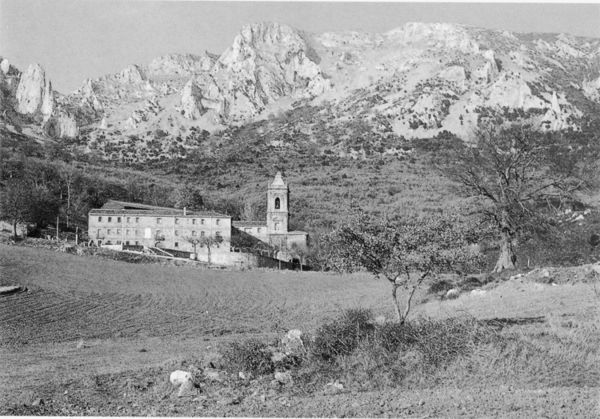 Santuario de Ntra. Sra. de Codés. Torralba del Río (N). Fuente: Pérez Ollo, Fernando. Ermitas de Navarra. [S.l.]: Caja de Ahorros de Navarra, 1983.